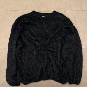 Free People 💕 Oversized Fuzzy sweater